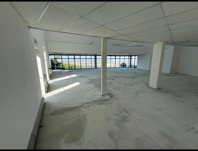 734M² OFFICE TO LET IN PLATTEKLOOF
